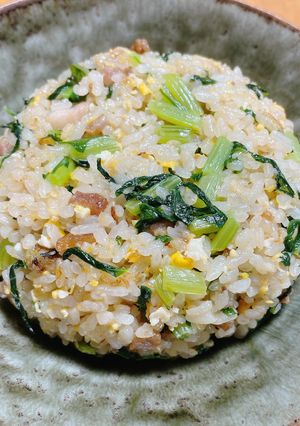 豚肉とカブの葉チャーハン-レシピのメイン写真