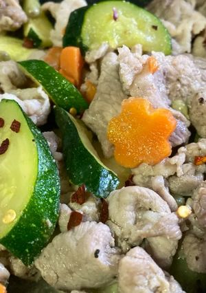 ズッキーニと豚肉の炒め物-レシピのメイン写真
