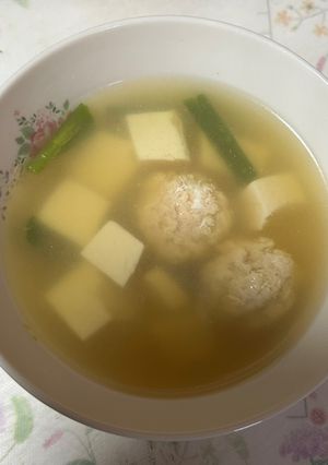 しょうが団子と豆腐・ニラのスープ-レシピのメイン写真