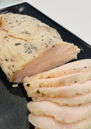 塩麹でぷるぷるサラダチキン-レシピのメイン写真