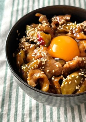 簡単うま辛 豚こまとなすのスタミナ丼-レシピのメイン写真