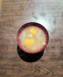 南瓜と大根菜と玉ねぎの合わせ味噌汁