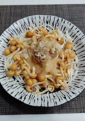 みょうが乗せなめこおろしそうめん-レシピのメイン写真