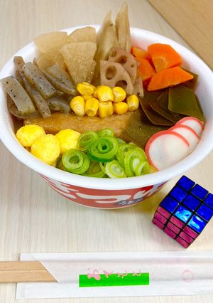 尾も白カップ麺…赤いきつね・コン尽くし-レシピのメイン写真