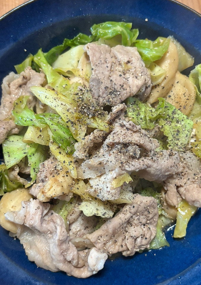 豚肉とキャベツとエリンギの黒胡椒炒め-レシピのメイン写真