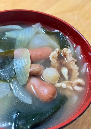 ソーセージナッツのオニオンコンソメスープ-レシピのメイン写真