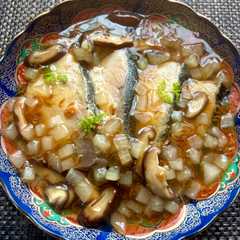 A picture of 鰤の椎茸と大根あんかけ.