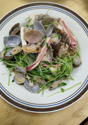 あさりといかと豆苗の簡単にんにく醤油炒め-レシピのメイン写真