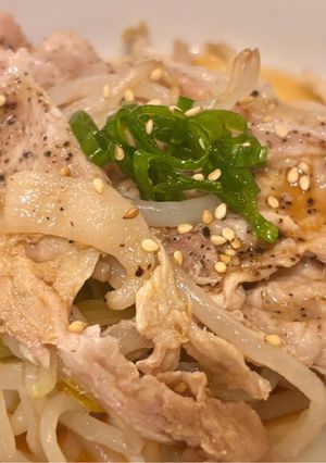 豚肉もやしキャベツの蒸し焼き-レシピのメイン写真