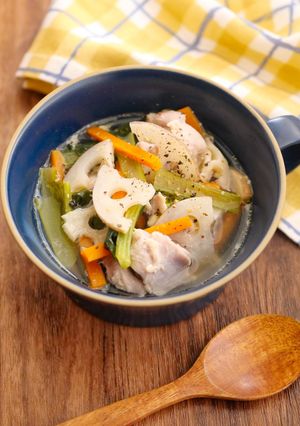 一食分の野菜🥕鶏肉と根菜のうま塩スープ-レシピのメイン写真