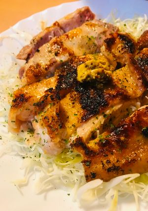 鶏もも肉の丸ごと塩胡椒ステーキ-レシピのメイン写真