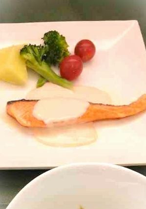 ヘルスメイト☆鮭のヨーグルトソース-レシピのメイン写真