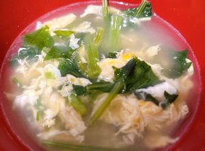 ほうれん草と卵の中華風スープ-レシピのメイン写真