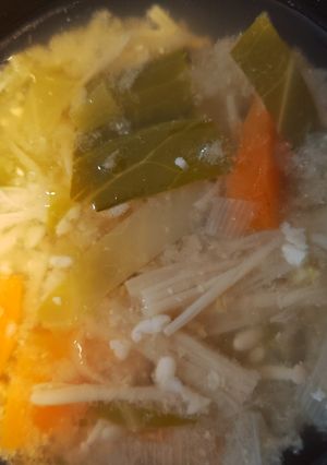 生姜麹で春キャベツの彩り味噌汁-レシピのメイン写真