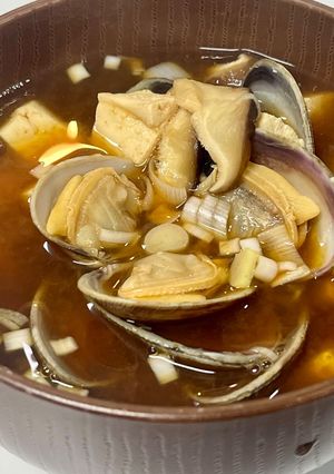 アサリと豆腐と椎茸の味噌汁-レシピのメイン写真