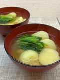 新じゃが芋とほうれん草の味噌汁