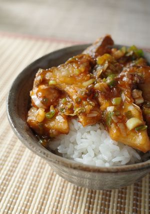 エビチリじゃないよ！エリンギチリ丼-レシピのメイン写真