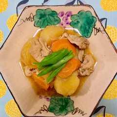 รูปของ 水なしで！玉ねぎの旨みたっぷり☆やさしい肉じゃが