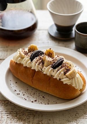 簡単カフェ★オレオとバナナの生クリームコッペパン-レシピのメイン写真