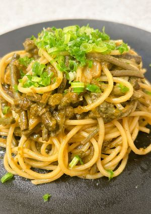 ふきのとう味噌で♪わらびと小ネギのパスタ-レシピのメイン写真