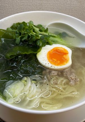 磯の香り！ワカメ塩ラーメン-レシピのメイン写真