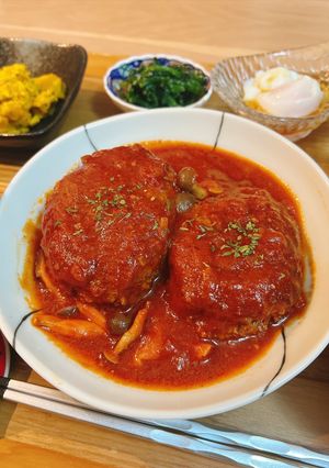 ご飯がすすむ🐾トマト煮込みハンバーグ-レシピのメイン写真