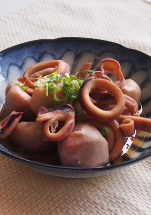 【よせ鍋だし】イカと里芋の煮物-レシピのメイン写真