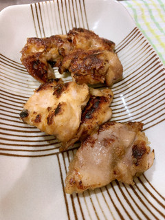 鶏もも肉を揚げ焼きしたやつ。-レシピのメイン写真