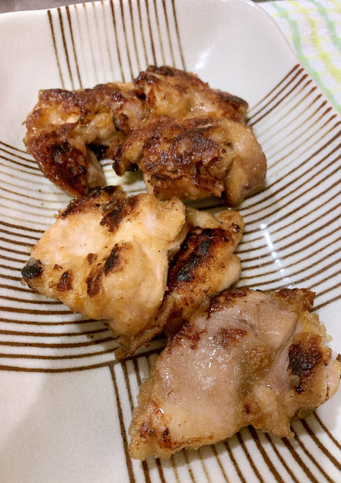 鶏もも肉を揚げ焼きしたやつ。-レシピのメイン写真