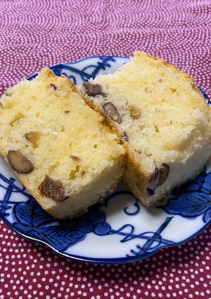 秋のお茶うけ☆栗入りスポンジケーキ♪-レシピのメイン写真