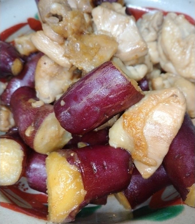 薩摩芋と鶏腿肉の蜂蜜煮-レシピのメイン写真