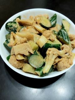 カリフラワーときゅうりの味噌マヨあえ-レシピのメイン写真