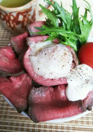 手軽♪ローストビーフ丼＊ステーキでも豪華-レシピのメイン写真