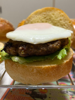 月見バーガーにピッタリサイズの目玉焼き🍳-レシピのメイン写真