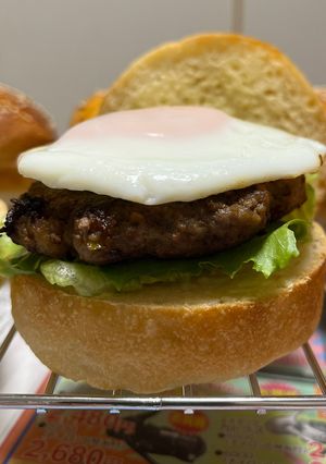 月見バーガーにピッタリサイズの目玉焼き🍳-レシピのメイン写真