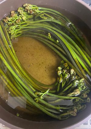 タンサン重曹でわらびのアク抜き！-レシピのメイン写真