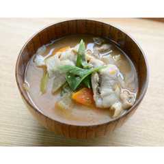 รูปของ 豚汁（赤）