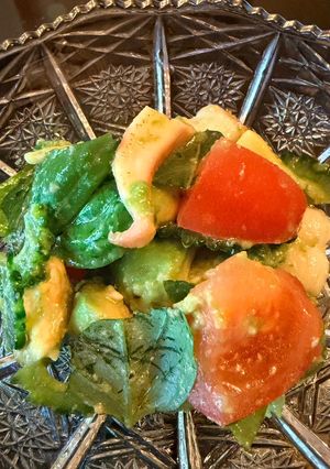 イカとゴーヤとアボカド入りバジルサラダ🥗😻-レシピのメイン写真