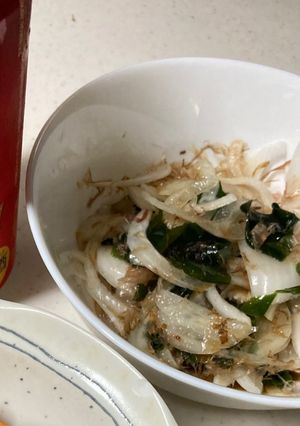 新玉ねぎとワカメのおかかぽん酢-レシピのメイン写真