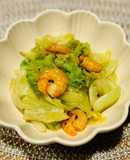 レタスとエビのうま塩レモン炒め