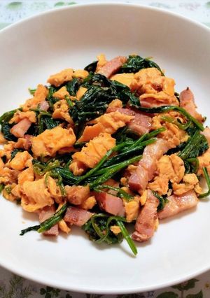 簡単昼食朝食！法蓮草卵のケチャップソテー-レシピのメイン写真