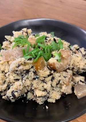 【リメイク】ひじきの煮物で炒りおから-レシピのメイン写真