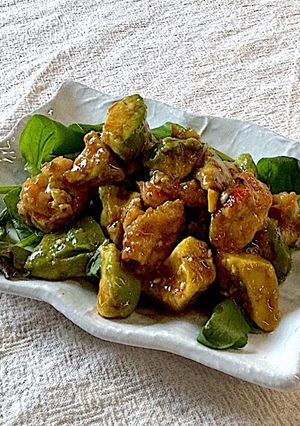 カフェ風✨アボカドと焼き鳥の和風♪サラダ-レシピのメイン写真