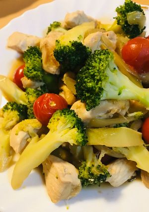 鶏肉とブロッコリーのオイスターソース炒め-レシピのメイン写真