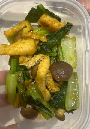 小松菜としめじのカレー炒め-レシピのメイン写真