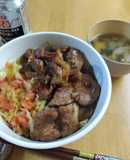 焼千斬キャベツ の 焦がし豚丼 じゃぁ~