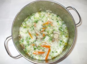 長芋鶏もも肉スープ♪簡単レシピしめじ人参-レシピのメイン写真
