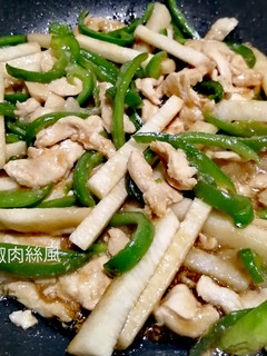 山芋で青椒肉絲風炒め-レシピのメイン写真
