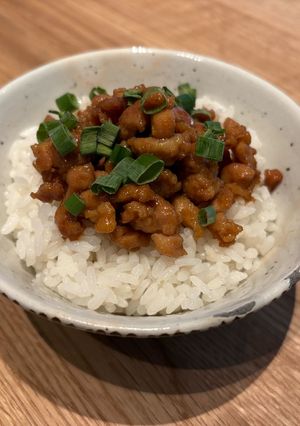 鶏の旨みマシマシ🤤　超粗挽の鶏そぼろ丼-レシピのメイン写真