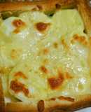 ★食パンでチーズたっぷりグラタン♪